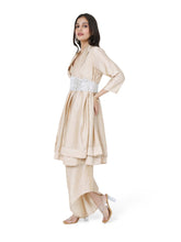 Load image into Gallery viewer, Beige Layered Kurta Set With Rose Belt
