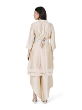 Load image into Gallery viewer, Beige Layered Kurta Set With Rose Belt
