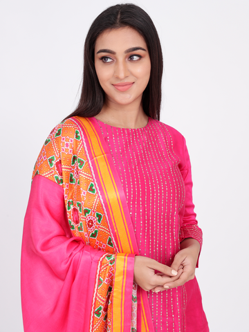 Sitaara Kurta Set